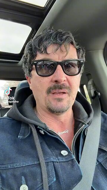 This man has a special message for @realDonaldTrump I support this message..