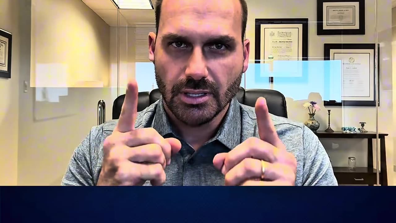 EDUARDO BOLSONARO SAYS: THEY WANT MY HEAD!