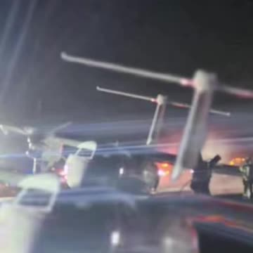 🚨MOMENTS AGO: PLANE FULL OF PASSENGERS CRASH LANDS IN CANADA ⚠️