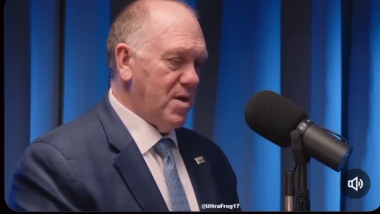 First Crying Mom and Baby Will Burn Headlines When Mass Deportation Get Cracking Up!