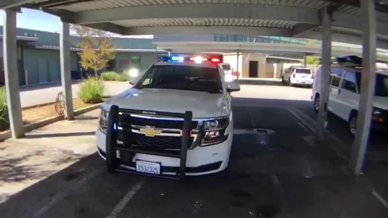 CHEVROLET BUILDING A TAHOE VERSUS CAVEMEN BUILDING A POLICE TAHOE