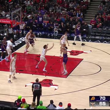 NBA - DBook bumps his way into a TOUGH middy!