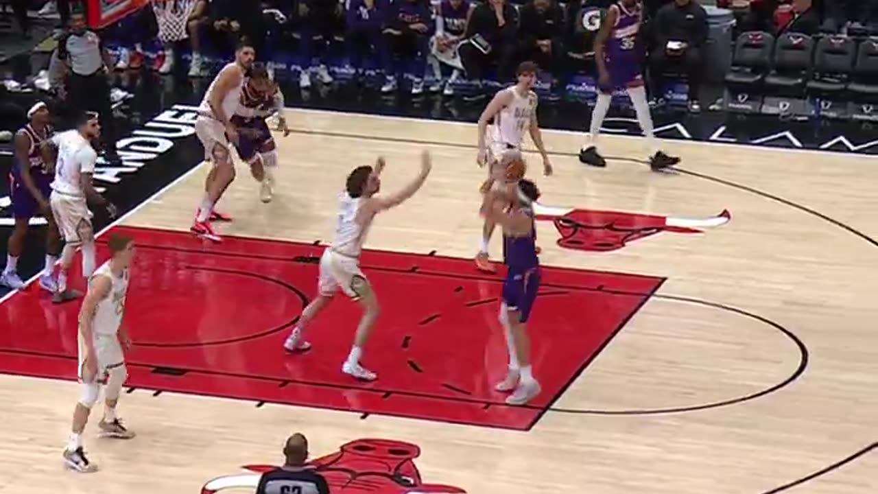 NBA - DBook bumps his way into a TOUGH middy!