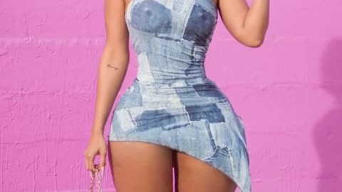 Curvy Dyme ~ Plus Size Curvaceous Model ~ Bio #shorts