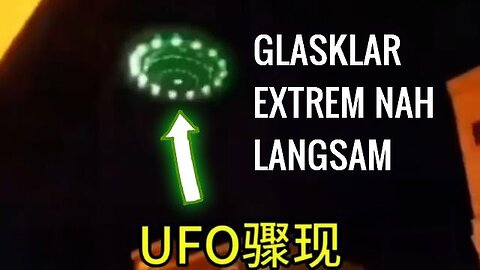 Grün fluoriszierendes UFO fliegt langsam über Nachthimmel von Teheran