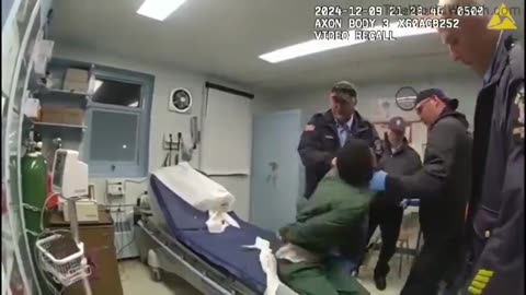 Footage shows NY officers beating prisoner before death