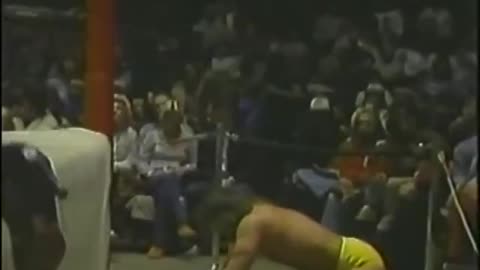 (1985.01.28) Randy "Macho Man" Savage vs "Exotic" Adrian Street - Mid-South Wrestling