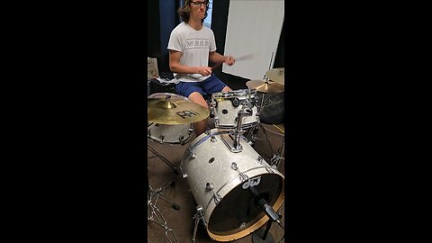 Playing with some new drums fills