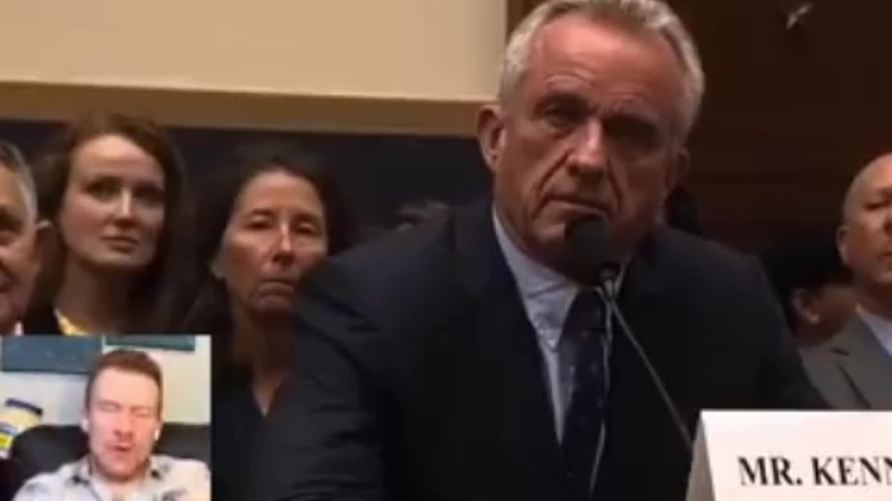 Dishonest Democrat tries to censor & Slander Robert F. Kennedy Jr. Bad Idea PT 2