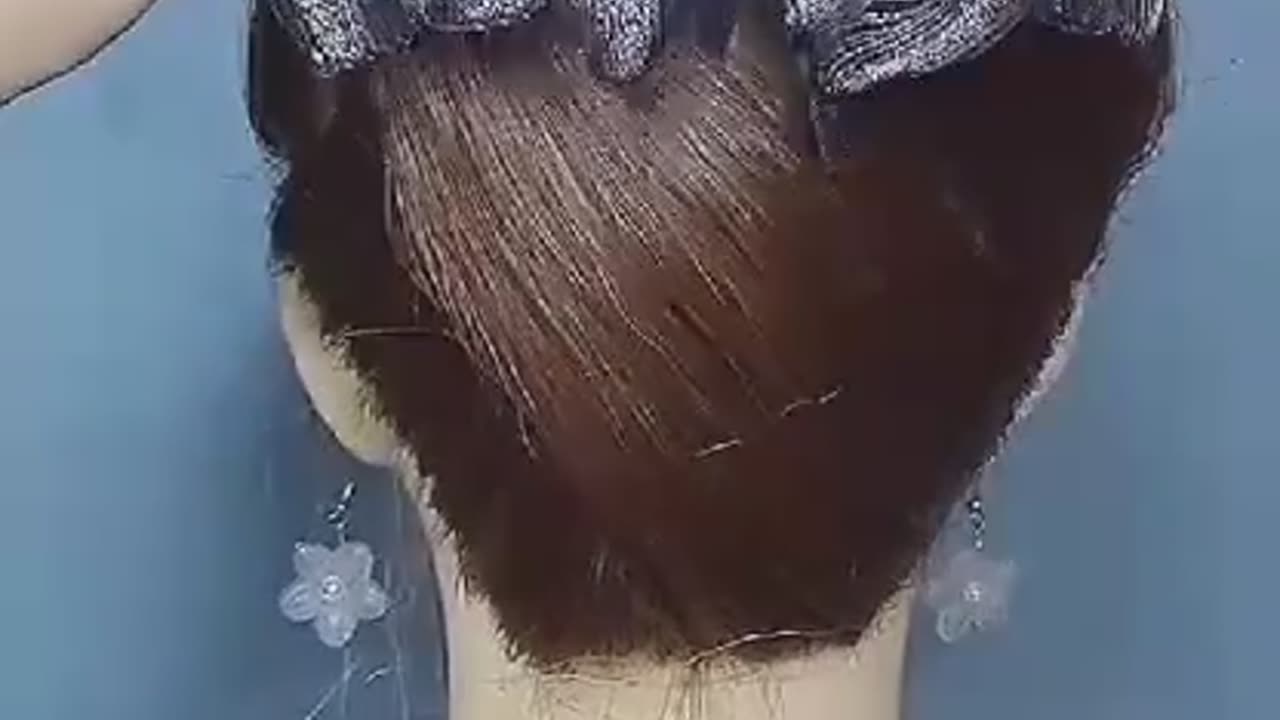 Hair style for girls.