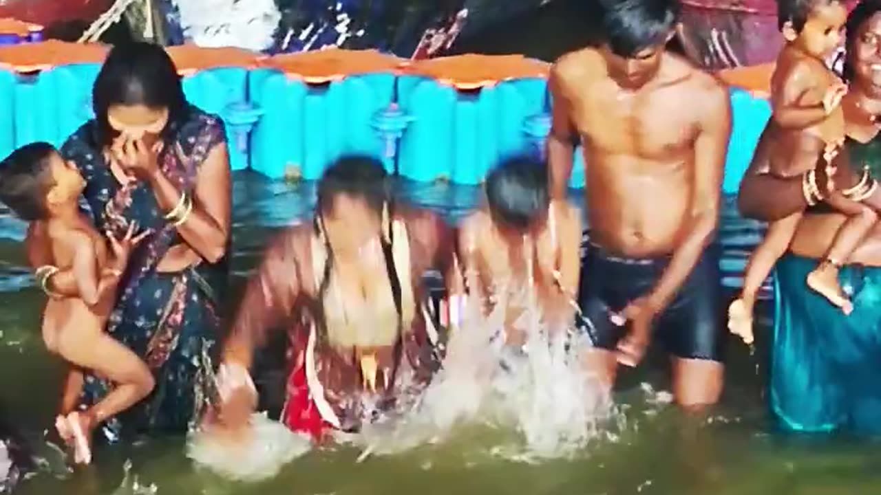 Kumbhraj Mein Laga Hai Sabse Bada gumnam