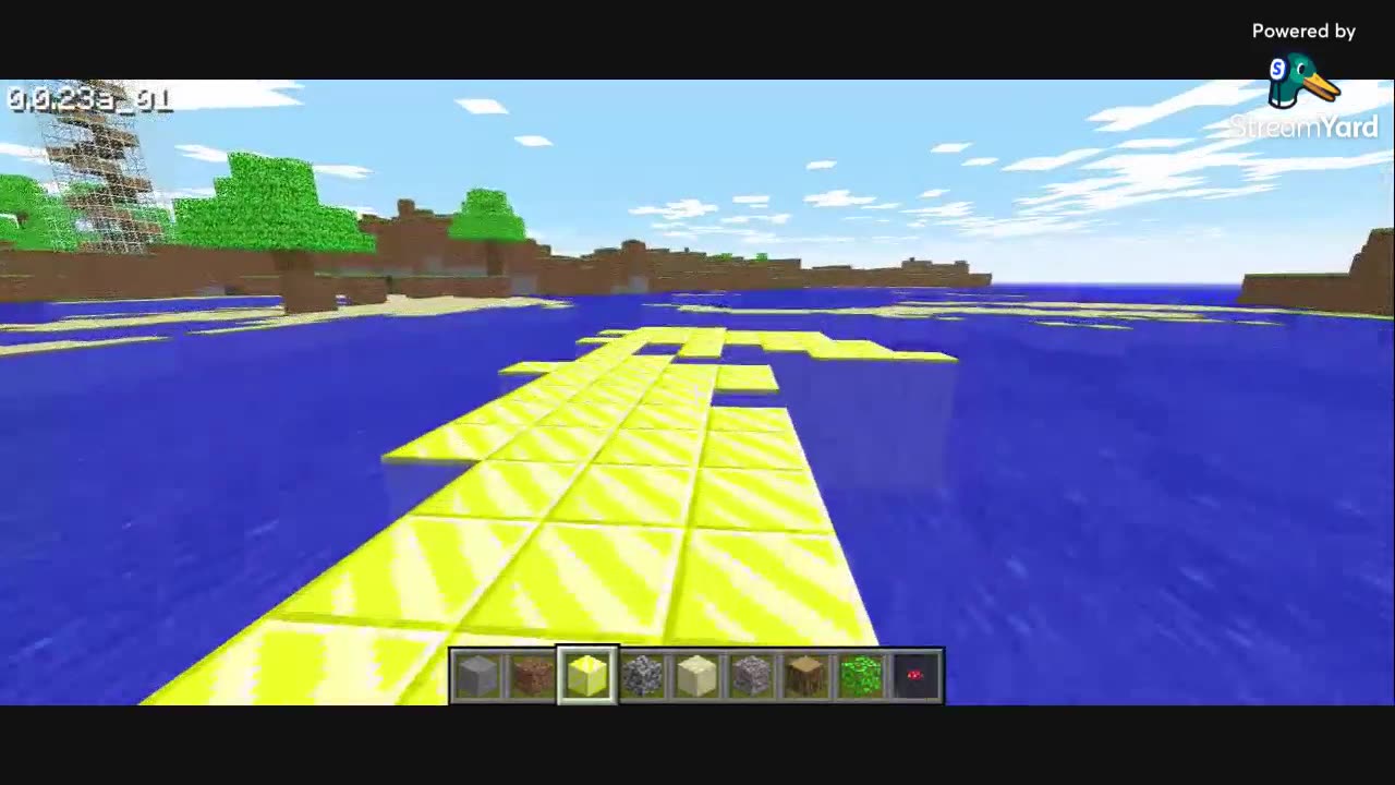 I built an island only using gold in minecraft