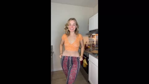 TIKTOK LIVE- melanie_rose_99 NOV 23RD, 2024 PT.1 #chat #cooking