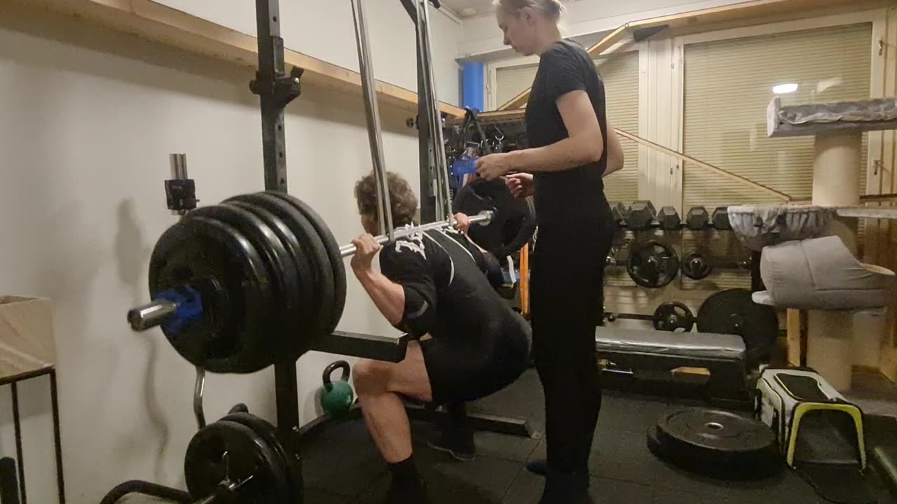 Squat with bands 240kg