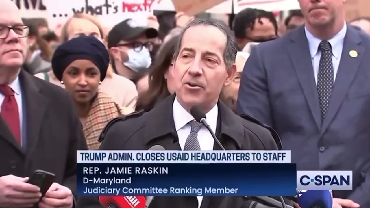 Il deputato democratico Jamie Raskin e i suoi compari sono nel panico