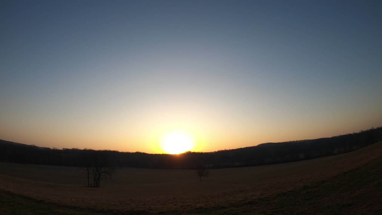 Sun ☀ Rise 3 13 25 45f/7c