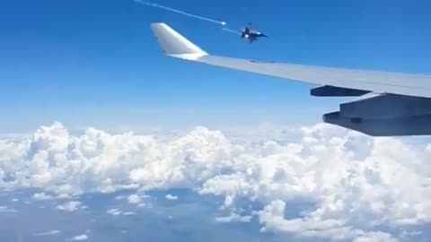 F-18 Pulls a move and flares