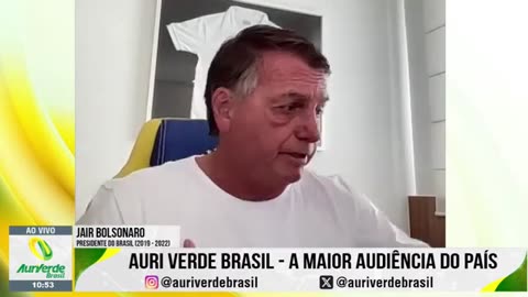 Bolsonaro lê relatório do Congresso dos Estados Unidos sobre pandemia