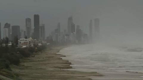 Strong winds and waves lash Australia's Gold Coast as Tropical Cyclone Alfred nears