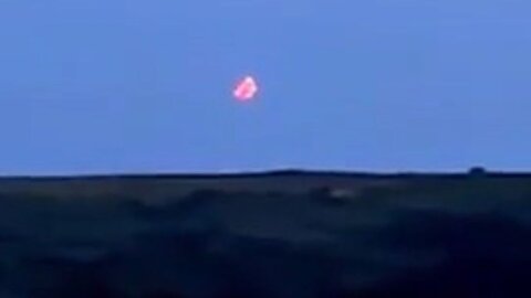 A Wild Video Of One Of These UFOs The Goverment Is Claiming Are Drones Spotted In The UK