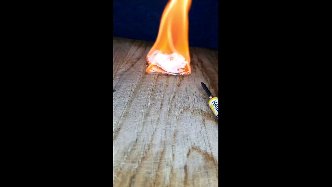 Fire starter for climbers