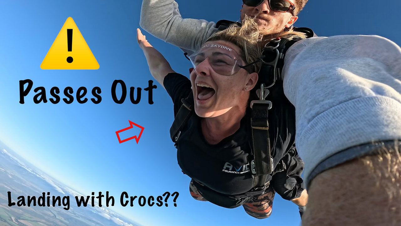 Sky Diving in Australia || Arlie Beach QLD || There's crocs on the beach!