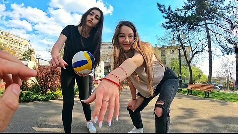 ESCAPING BEAUTIFULS ROMANIAN GIRLS (Parkour POV Chase in IASI).