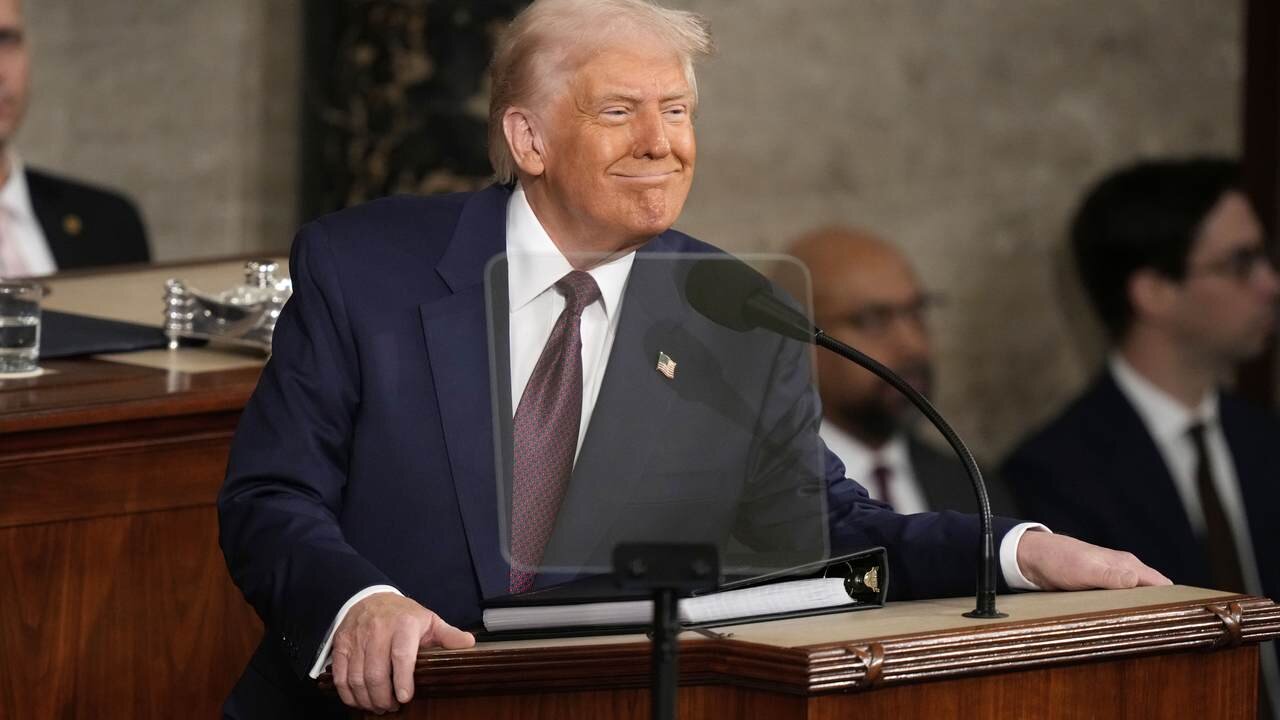 Diggin' It: Trump White House 'Fixes' Bizarre Dem 'Choose Your Fighter' Video With One Of Their Own