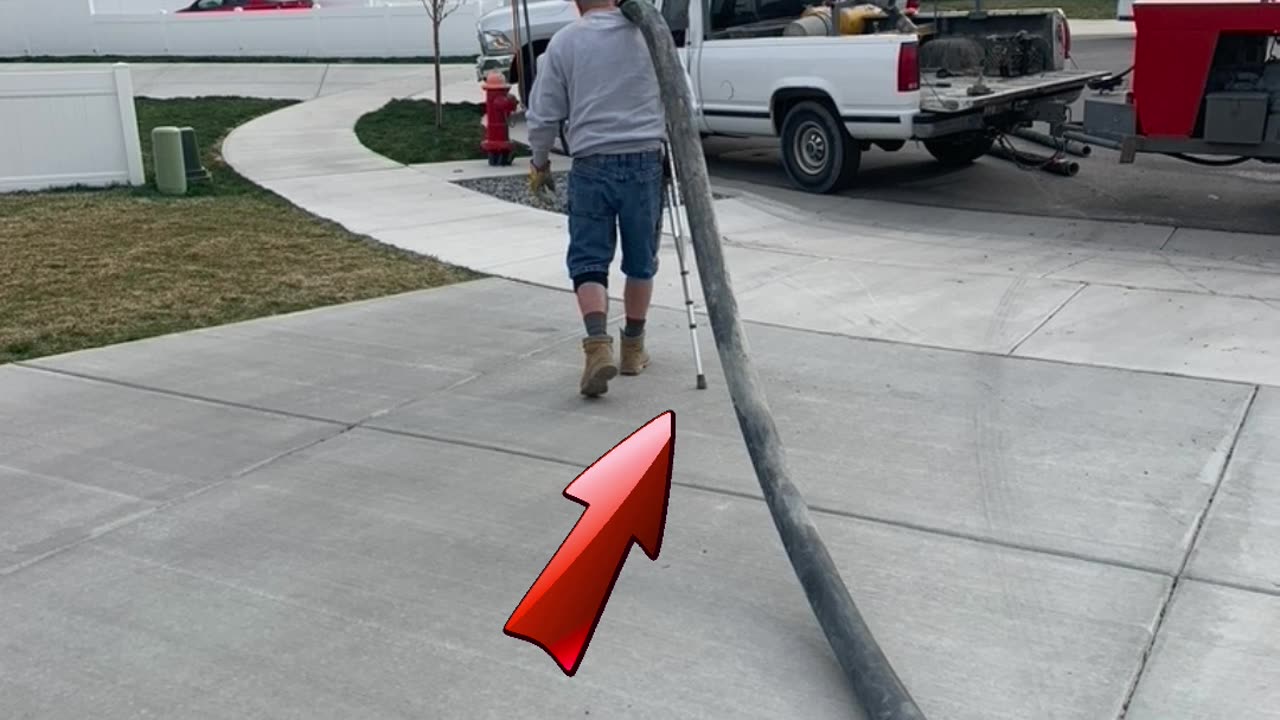 Cannon Concrete Pumps gets it done—line pump, large or small aggregate, no excuses.