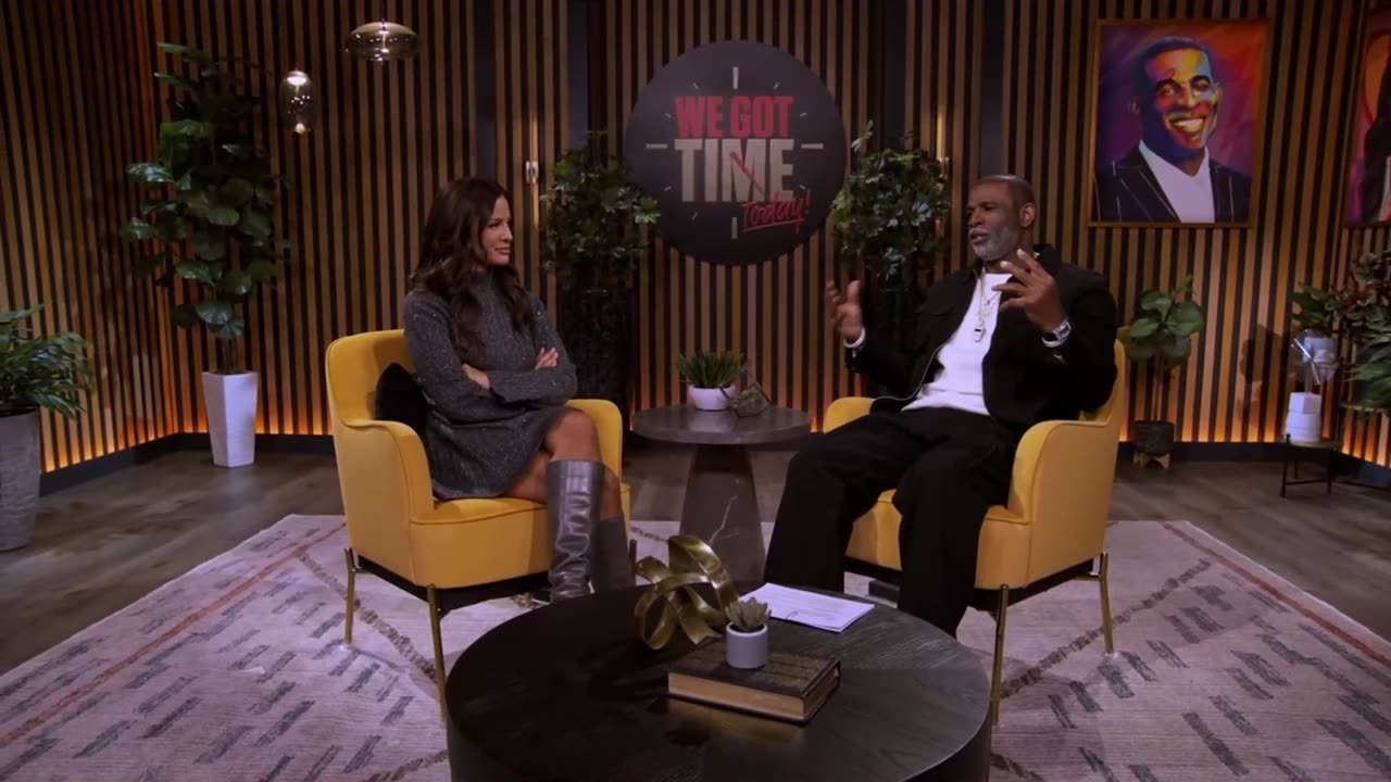 Rocsi - Of Course She Is Wearing Boots