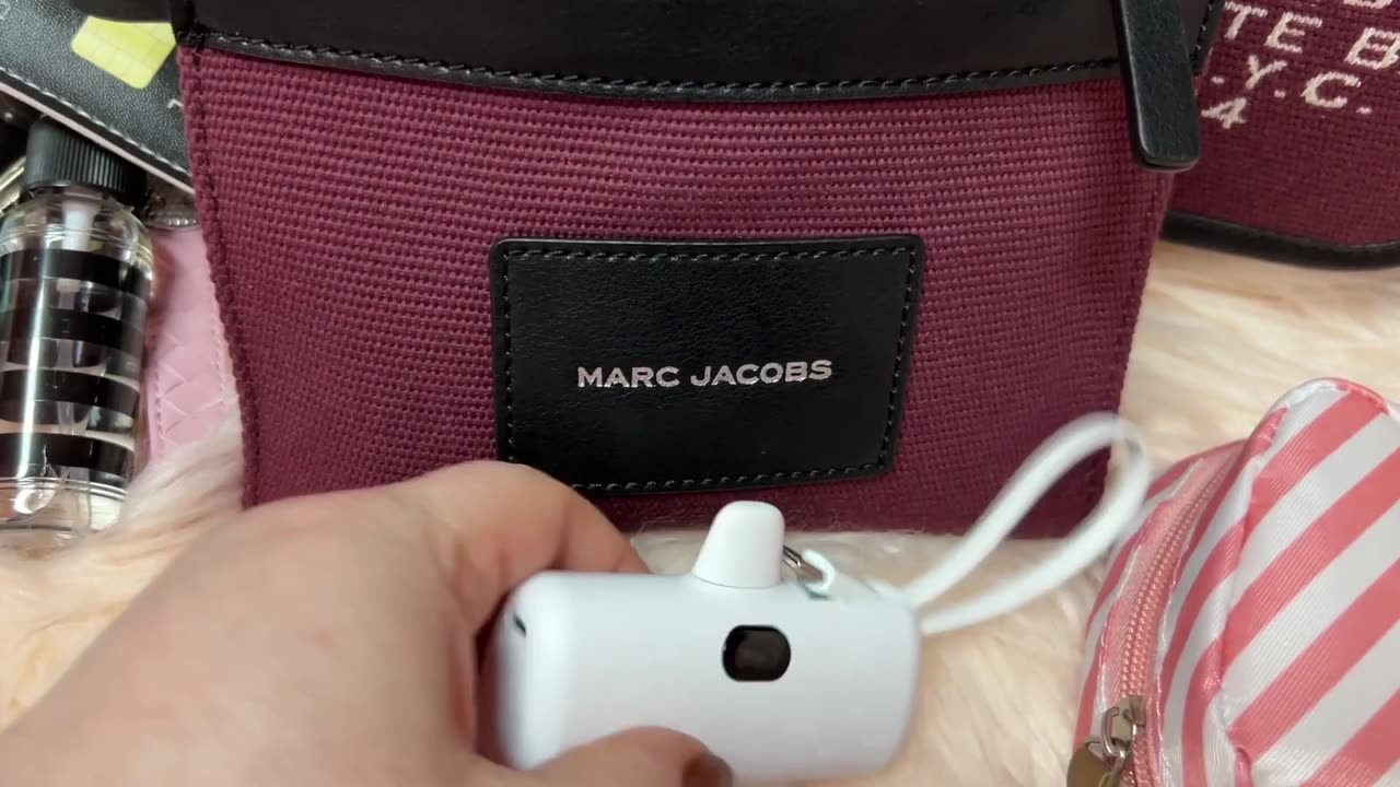 What's in my Marc Jacobs Inside Out Tote Bag from Hubby.