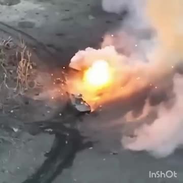 Russian Armored Column is Surrounded and Destroyed(Incredible Footage)