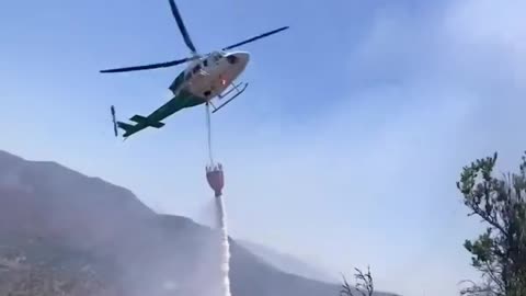 Shout Out to All the Heroes of the Sky Fighting the LA Fires