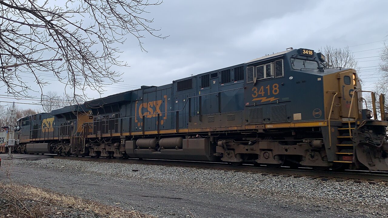 CSX train engine 3418 and 933 lead the charge of intermodal