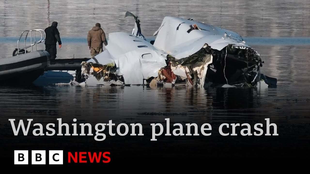 Washington air disaster was “preventable” says US government | BBC News