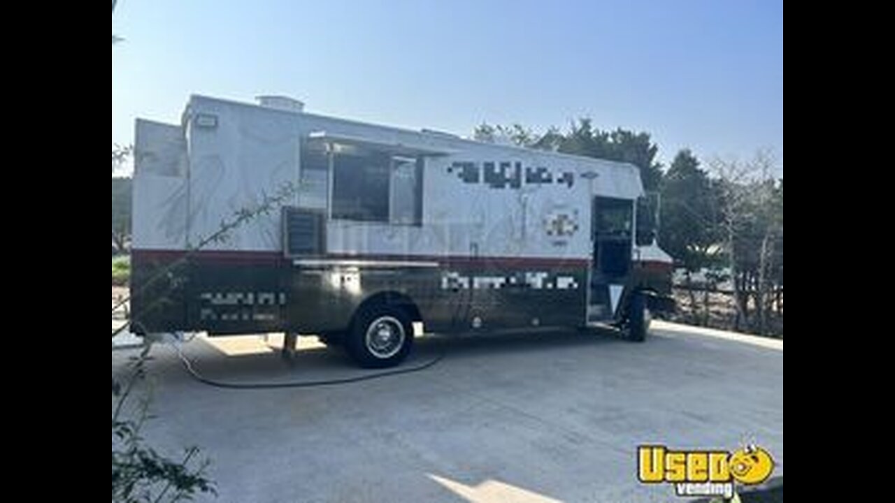 Low Mileage - 2014 23' Ford F59 Food Truck with Pro-Fire Suppression for Sale in Texas!