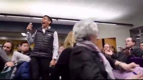 This moment from a PTA meeting is one of the funniest things I've ever seen