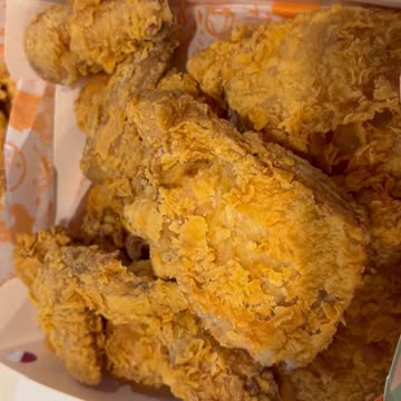 Apefather LOVES Popeyes Chicken! OH!