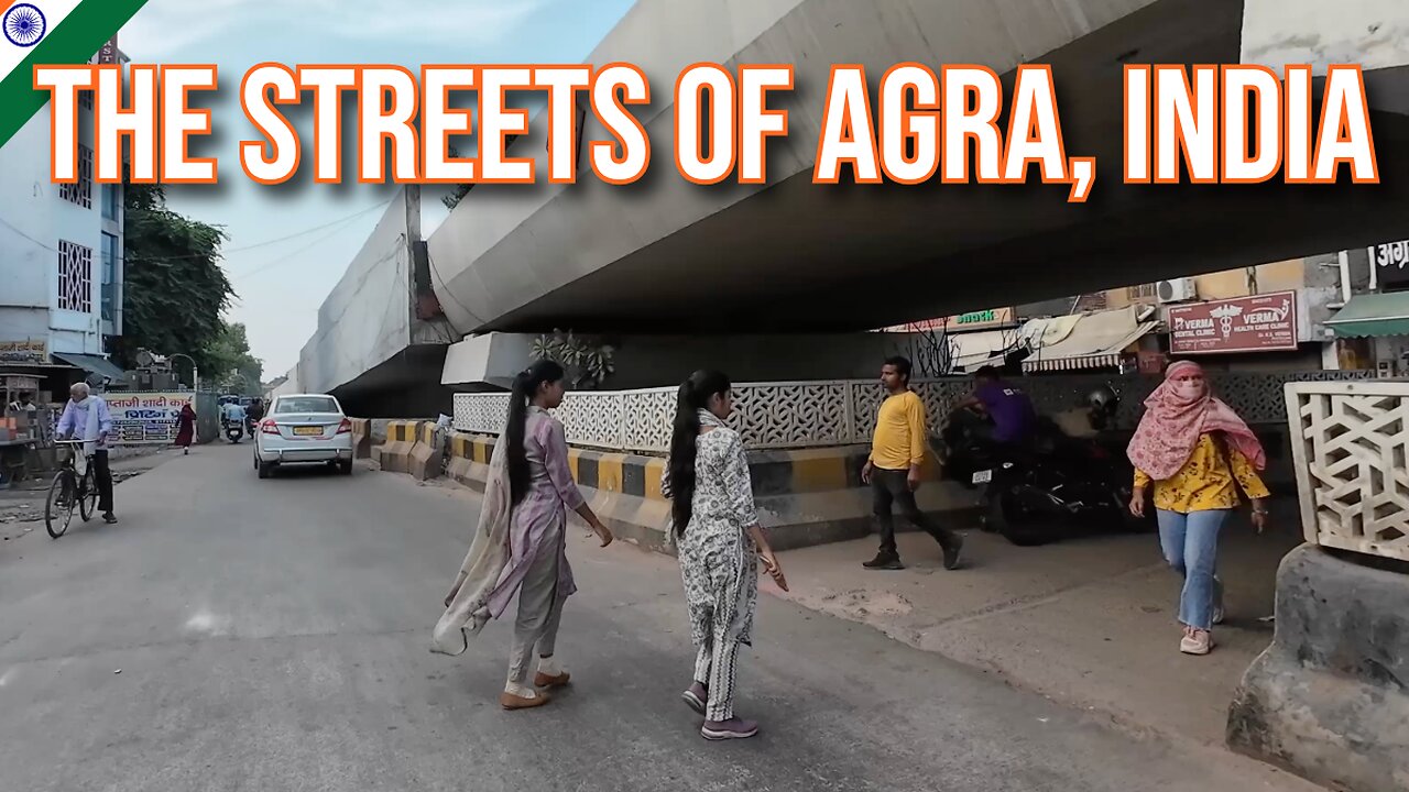 10 Minutes on the Streets of Agra!