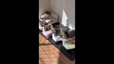 4 Girl Flexibility Yoga