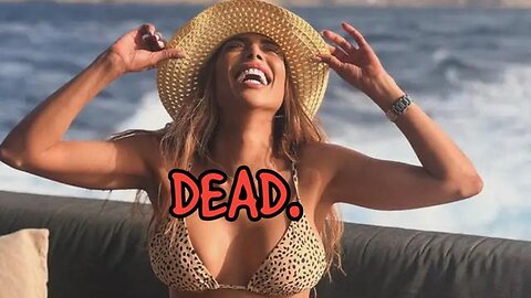 TUNISIAN BEAUTY INFLUENCER DROPS DEAD! ON A BOAT?