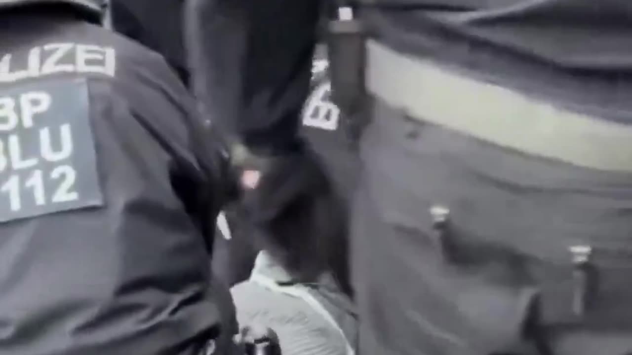 German police explain to Muslim woman that Europe isnt about Sharia