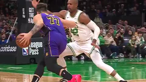 NBA - Al Horford is CLAMPING. 🔐
