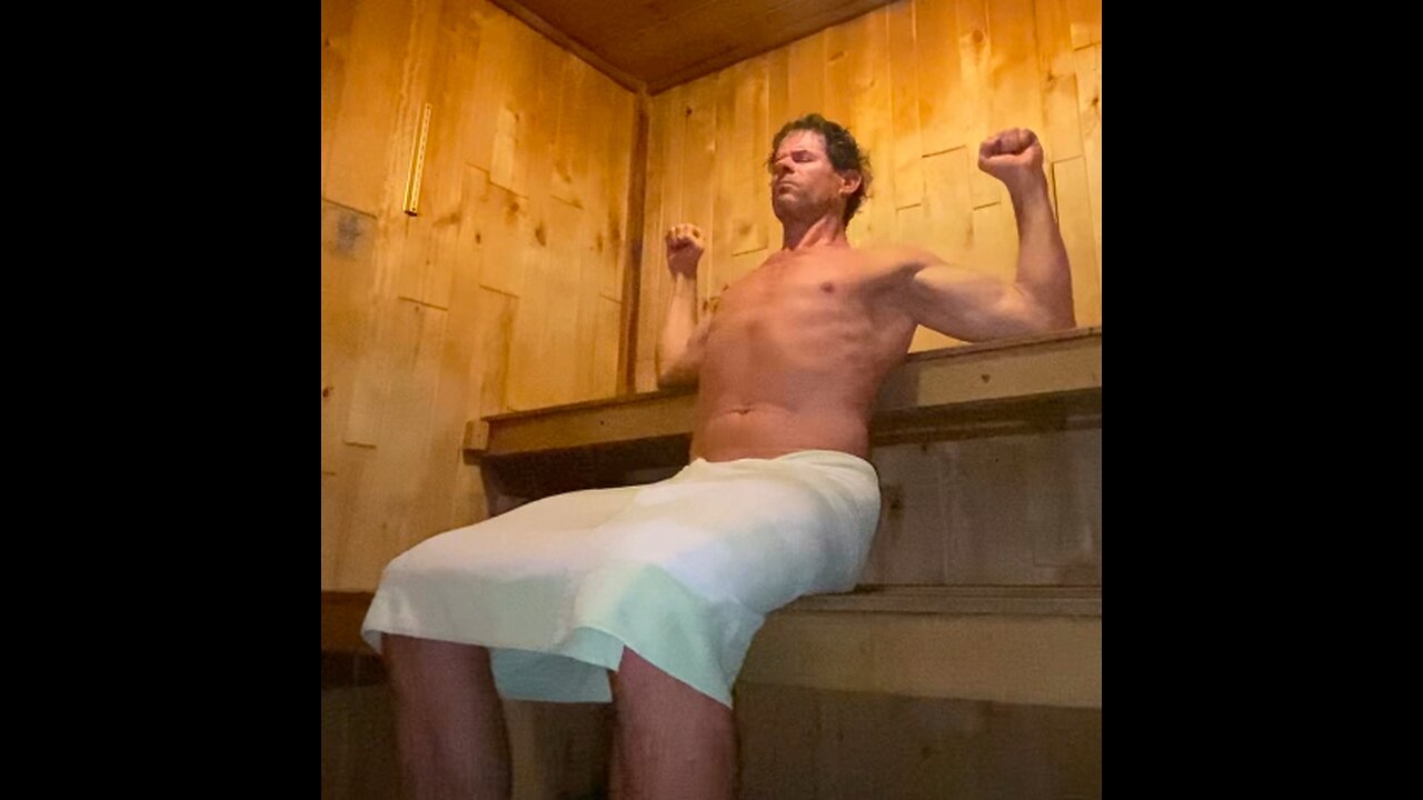 MOODY SAUNA YOGA