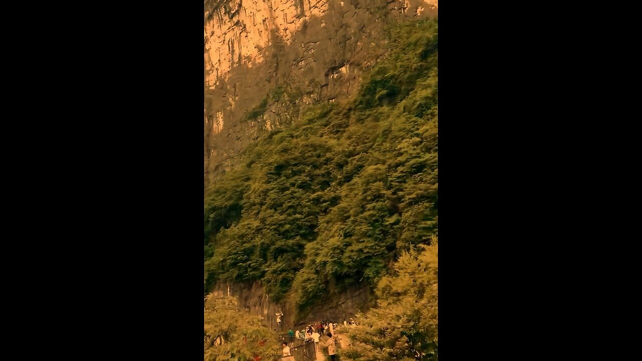 What Do You Think 🤔 Is This Natural View Or Animated???