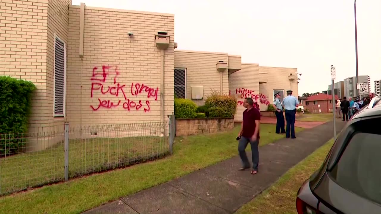 Swastikas sprayed on Sydney synagogue in new antisemitic attack