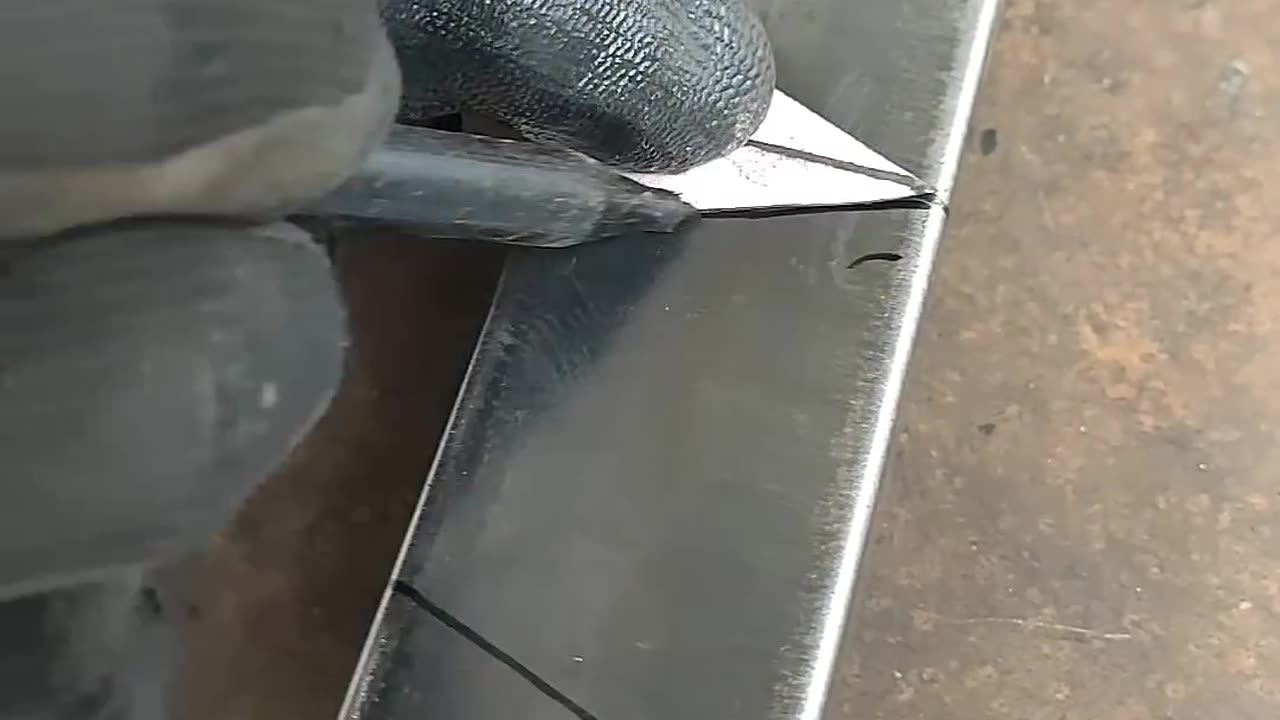 A Lesser-Known Technique for Cutting Joints in Canopy Trusses