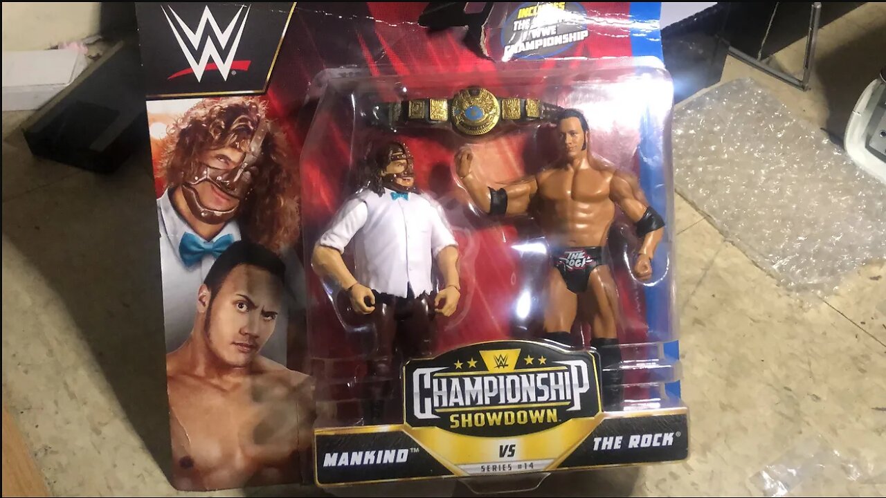 Unboxing Mattel WWE The Rock Vs Mankind Championship Showdown Action Figure 2 - Pack (PLT Ep.14)