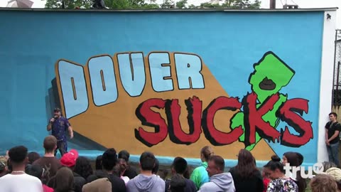 Impractical Jokers - Q's Mural Disaster (Punishment)