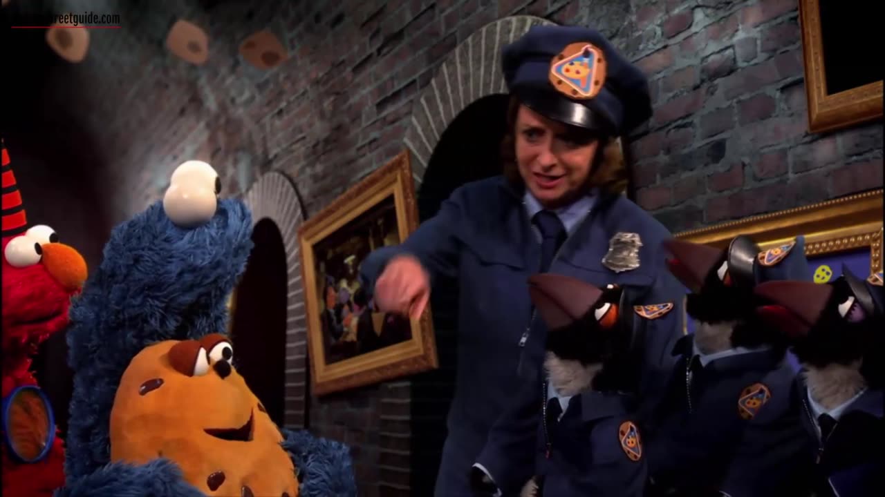 4935